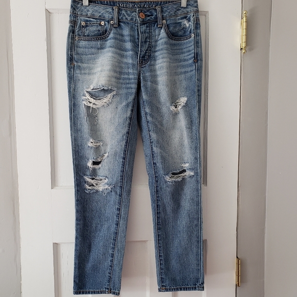 American Eagle Boy Fit Cropped Distressed Jean Buttonfly Sz 0 - Picture 2 of 8
